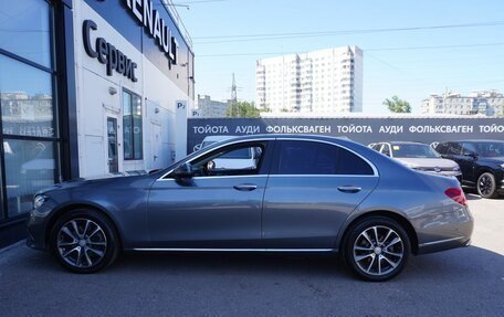 Mercedes-Benz E-Класс, 2018 год, 3 300 000 рублей, 8 фотография