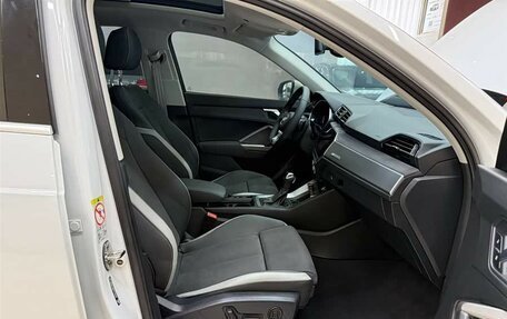 Audi Q3, 2023 год, 2 950 000 рублей, 10 фотография