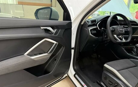 Audi Q3, 2023 год, 2 950 000 рублей, 9 фотография