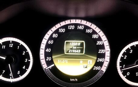 Mercedes-Benz E-Класс, 2011 год, 1 500 000 рублей, 4 фотография