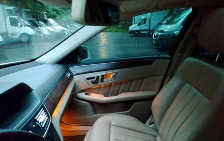 Mercedes-Benz E-Класс, 2011 год, 1 500 000 рублей, 15 фотография