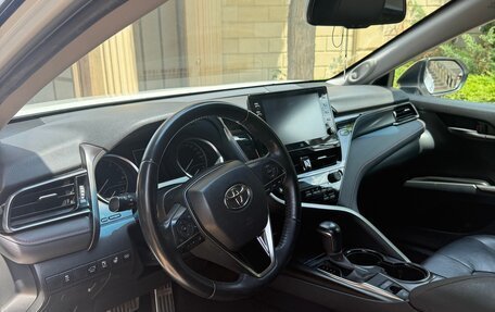 Toyota Camry, 2021 год, 3 450 000 рублей, 11 фотография