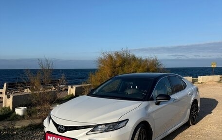 Toyota Camry, 2021 год, 3 450 000 рублей, 5 фотография
