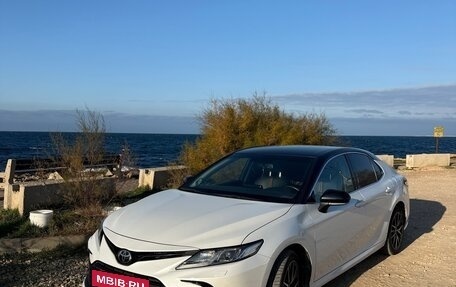 Toyota Camry, 2021 год, 3 450 000 рублей, 7 фотография
