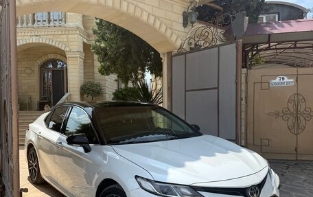 Toyota Camry, 2021 год, 3 450 000 рублей, 24 фотография