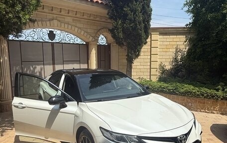 Toyota Camry, 2021 год, 3 450 000 рублей, 30 фотография