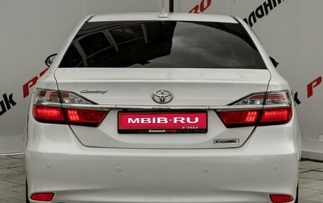 Toyota Camry, 2017 год, 2 315 000 рублей, 6 фотография