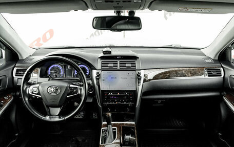 Toyota Camry, 2017 год, 2 315 000 рублей, 13 фотография