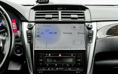 Toyota Camry, 2017 год, 2 315 000 рублей, 18 фотография