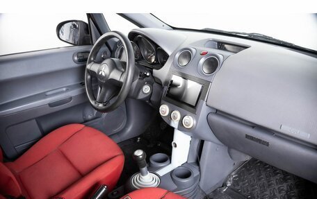 Mitsubishi Colt VI рестайлинг, 2005 год, 399 000 рублей, 10 фотография