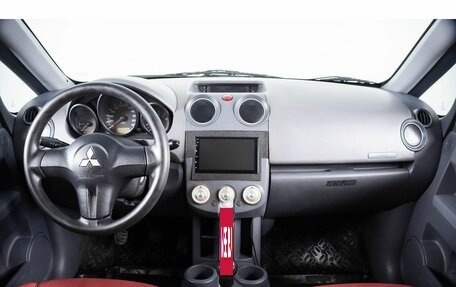 Mitsubishi Colt VI рестайлинг, 2005 год, 399 000 рублей, 12 фотография