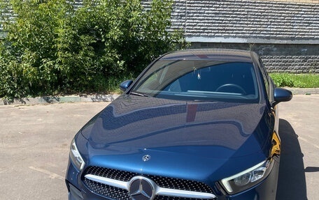 Mercedes-Benz A-Класс, 2020 год, 2 250 000 рублей, 3 фотография
