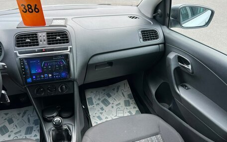 Volkswagen Polo VI (EU Market), 2017 год, 809 000 рублей, 15 фотография
