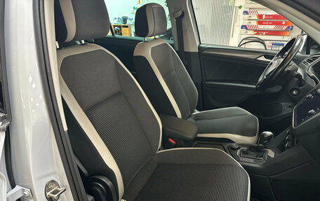 Volkswagen Tiguan II, 2019 год, 2 720 000 рублей, 33 фотография