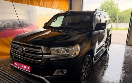 Toyota Land Cruiser 200, 2015 год, 4 300 000 рублей, 1 фотография