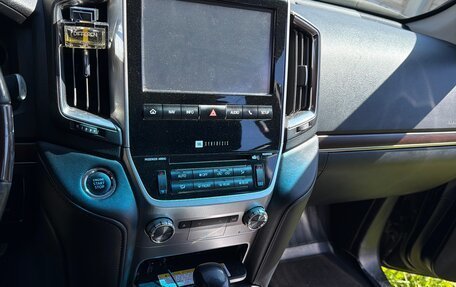 Toyota Land Cruiser 200, 2015 год, 4 300 000 рублей, 7 фотография