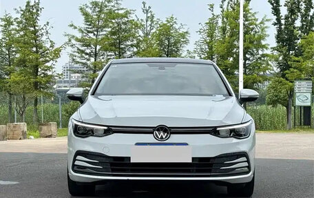 Volkswagen Golf VIII, 2021 год, 1 900 000 рублей, 3 фотография
