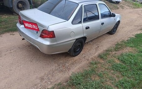 Daewoo Nexia I рестайлинг, 2010 год, 195 000 рублей, 2 фотография