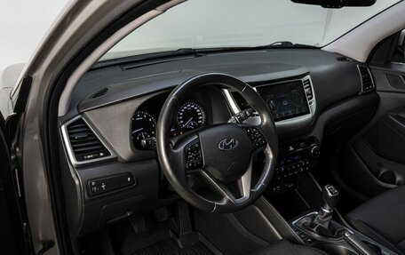 Hyundai Tucson III, 2017 год, 1 890 000 рублей, 10 фотография