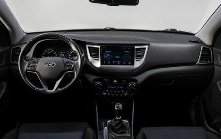 Hyundai Tucson III, 2017 год, 1 890 000 рублей, 17 фотография