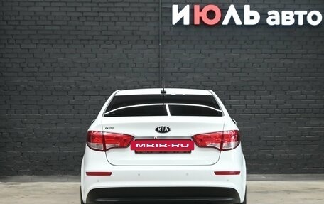 KIA Rio III рестайлинг, 2017 год, 900 000 рублей, 5 фотография