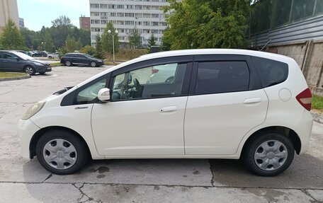 Honda Fit III, 2011 год, 770 000 рублей, 2 фотография