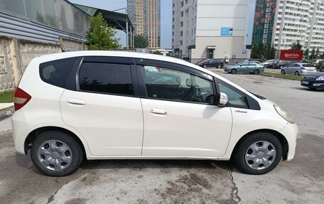 Honda Fit III, 2011 год, 770 000 рублей, 3 фотография