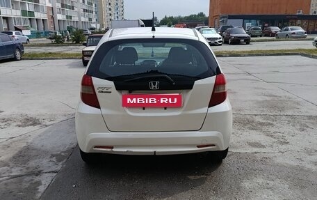 Honda Fit III, 2011 год, 770 000 рублей, 4 фотография