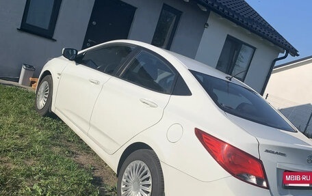 Hyundai Solaris II рестайлинг, 2016 год, 1 250 000 рублей, 3 фотография