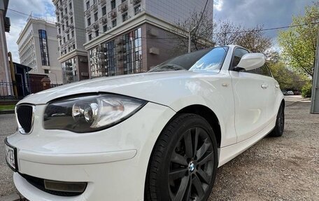 BMW 1 серия, 2011 год, 950 000 рублей, 13 фотография