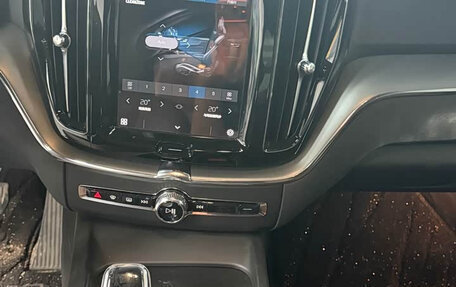 Volvo XC60 II, 2024 год, 4 229 770 рублей, 9 фотография