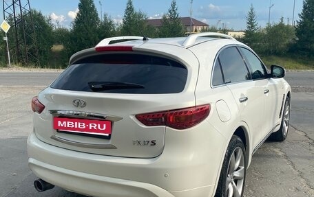 Infiniti FX II, 2012 год, 2 100 000 рублей, 3 фотография