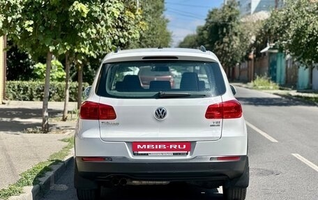 Volkswagen Tiguan I, 2011 год, 950 000 рублей, 4 фотография