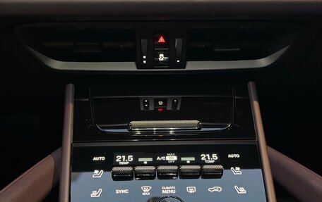 Porsche Cayenne III, 2024 год, 14 200 000 рублей, 21 фотография