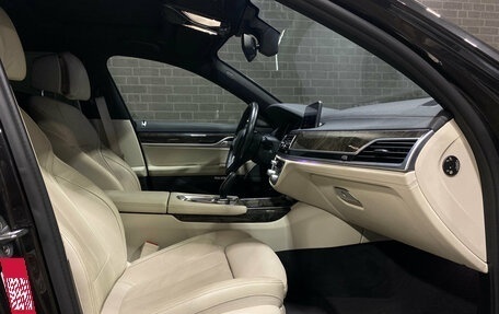 BMW 7 серия, 2016 год, 3 449 000 рублей, 10 фотография