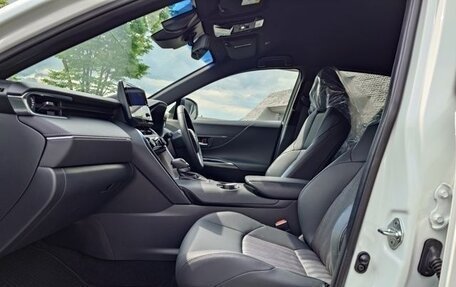 Toyota Harrier, 2025 год, 3 950 000 рублей, 13 фотография