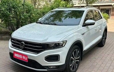 Volkswagen T-Roc I, 2022 год, 1 770 000 рублей, 1 фотография