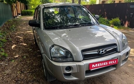 Hyundai Tucson III, 2008 год, 850 000 рублей, 2 фотография