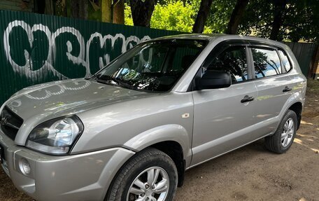 Hyundai Tucson III, 2008 год, 850 000 рублей, 4 фотография