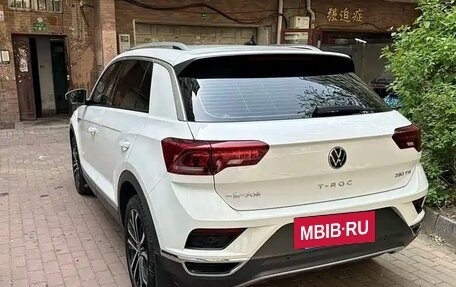 Volkswagen T-Roc I, 2022 год, 1 770 000 рублей, 5 фотография