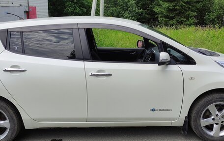 Nissan Leaf I, 2013 год, 1 100 000 рублей, 3 фотография
