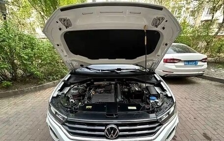 Volkswagen T-Roc I, 2022 год, 1 770 000 рублей, 7 фотография