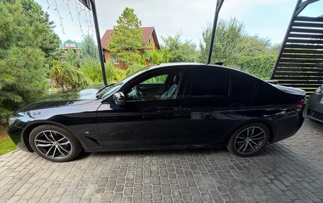 BMW 5 серия, 2021 год, 4 900 000 рублей, 2 фотография