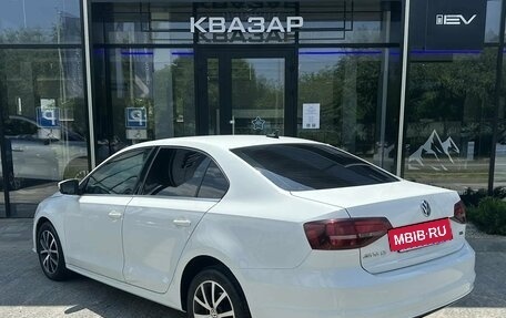 Volkswagen Jetta VI, 2017 год, 999 000 рублей, 5 фотография