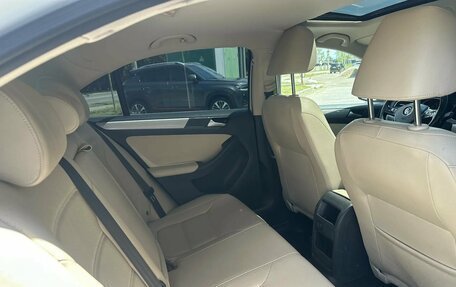 Volkswagen Jetta VI, 2017 год, 999 000 рублей, 12 фотография