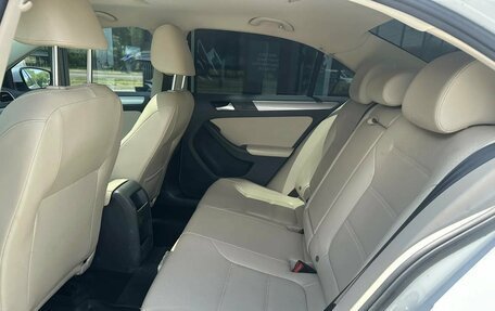Volkswagen Jetta VI, 2017 год, 999 000 рублей, 11 фотография