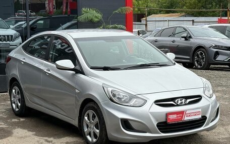 Hyundai Solaris II рестайлинг, 2013 год, 750 000 рублей, 2 фотография