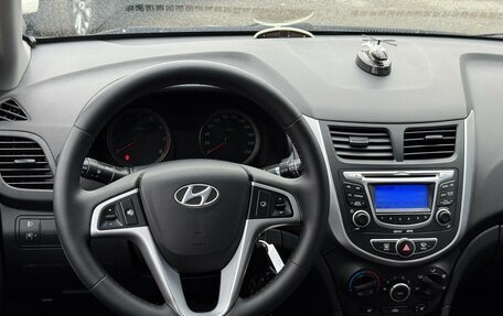 Hyundai Solaris II рестайлинг, 2013 год, 750 000 рублей, 15 фотография