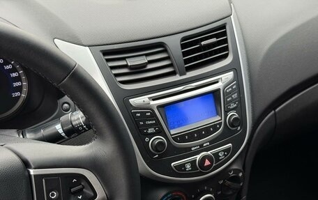Hyundai Solaris II рестайлинг, 2013 год, 750 000 рублей, 21 фотография