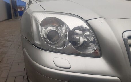 Toyota Avensis III рестайлинг, 2004 год, 665 000 рублей, 19 фотография